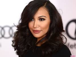 Inside Naya Rivera’s Wedding, Ben Affleck as Batman, Charlize Theron’s Alleged Engagement Ring: A Roundup